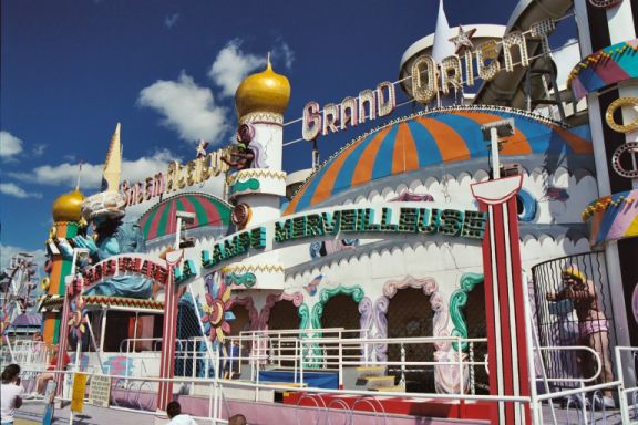 Grand Orient Funhouse